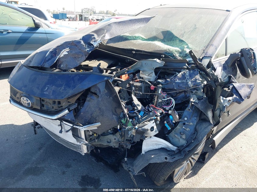 2024 Toyota Venza VIN JTEAAAAH9RJ179041 IAAI salvage auction — FRONT END, Clear (California), sold $4,250 on 2026-07-30 (photo 6)