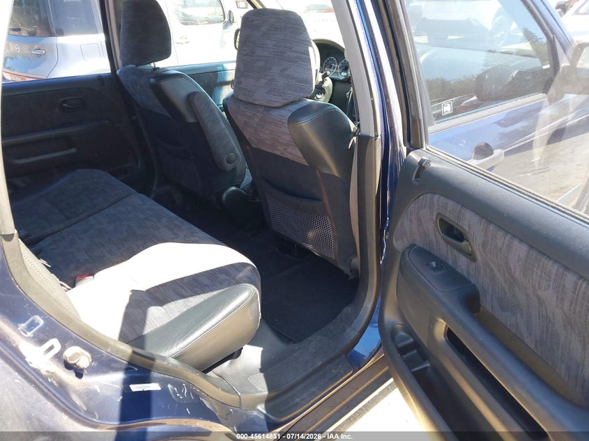 2002 Honda Cr-v VIN JHLRD78412C060711 IAAI salvage auction — NORMAL WEAR, Salvage Title, sold $425 on 2026-07-22 (photo 8)