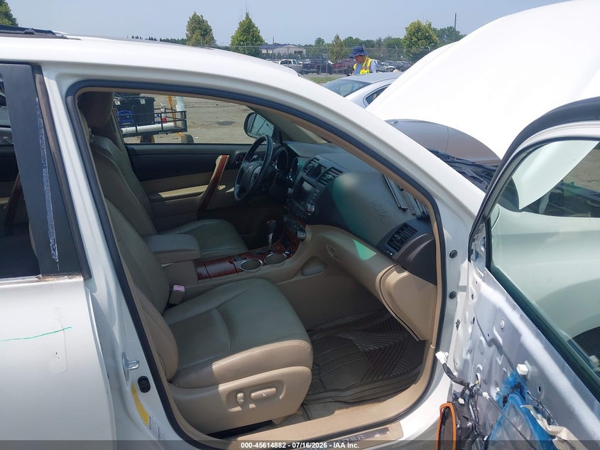 2008 Toyota Highlander VIN JTEES42A282106247 IAAI salvage auction — REAR END, Clear (Virginia), sold $1,250 on 2026-07-28 (photo 5)
