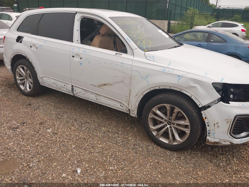 2025 Audi Q7 VIN WA1LCBF72SD000558 IAAI salvage auction — FRONT & REAR, Salvage Title, sold $17,400 on 2026-07-28 (photo 6)