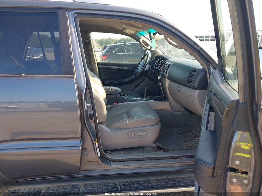 2004 Toyota 4runner VIN JTEBT17R840038989 IAAI salvage auction — NORMAL WEAR, Clear (Indiana), sold $725 on 2026-07-23 (photo 5)