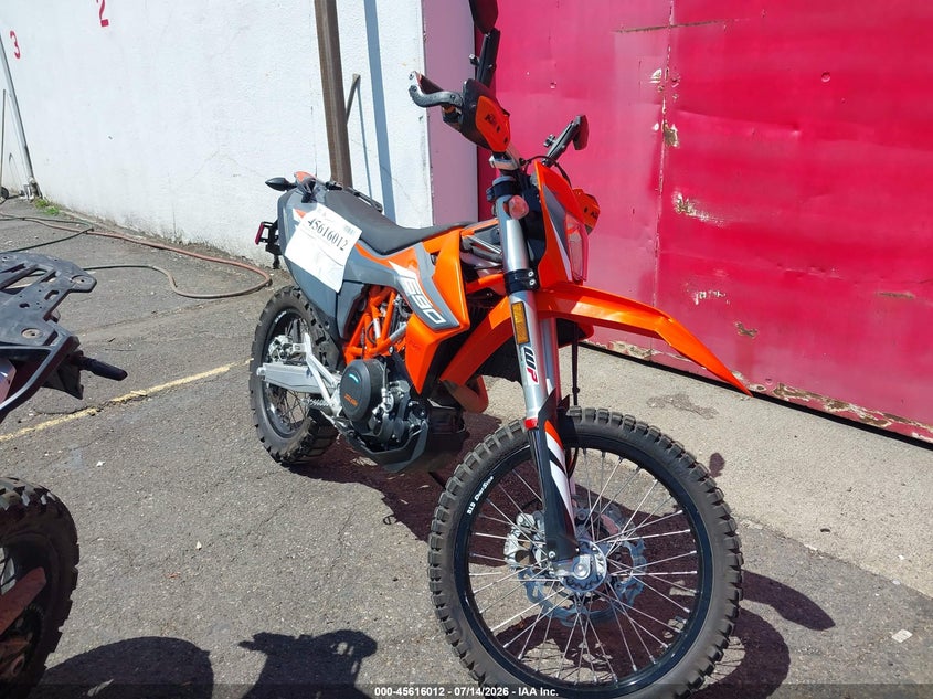 2021 Ktm 690 supermoto VIN VBKLEV409MM709545 IAAI salvage auction — REAR END, Salvage Title, sold $3,600 on 2026-10-01 (photo 1)