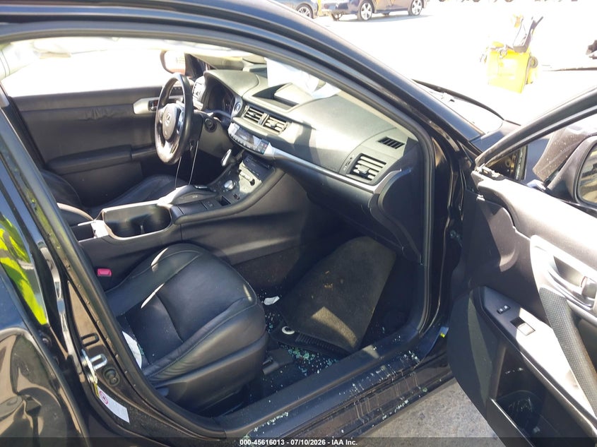 2012 Lexus VIN JTHKD5BH7C2058403 IAAI salvage auction — NORMAL WEAR, Salvage Title, sold $1,400 on 2026-07-23 (photo 5)