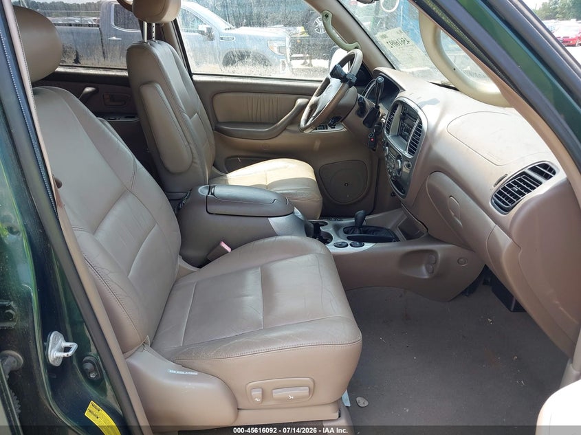 2001 Toyota Sequoia VIN 5TDBT48A51S020876 IAAI salvage auction — NORMAL WEAR, Clear (Illinois), sold $1,050 on 2026-07-22 (photo 5)