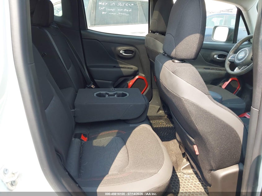 2019 Jeep Renegade VIN ZACNJBC11KPK00091 IAAI salvage auction — NORMAL WEAR, Clear (Michigan), sold $5,500 on 2026-07-16 (photo 8)