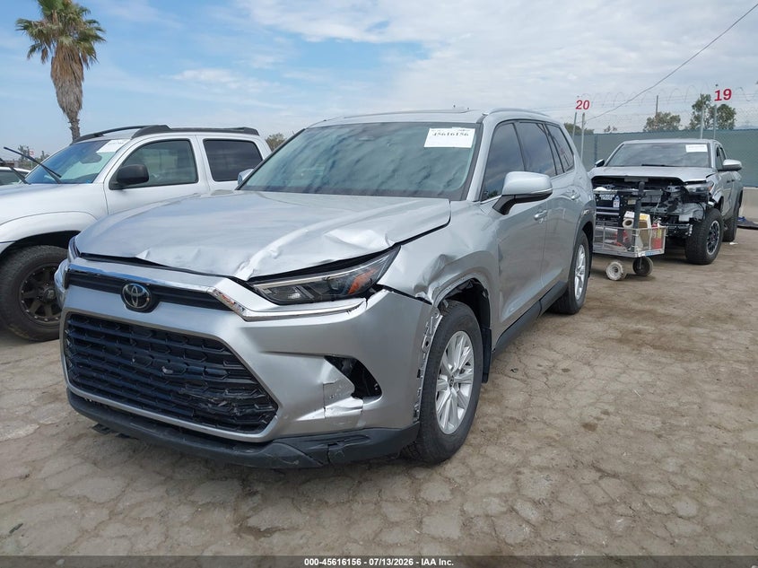 2024 Toyota Highlander VIN 5TDAAAB53RS004439 IAAI salvage auction — LEFT FRONT, Salvage (Nevada), sold $20,950 on 2026-07-22 (photo 2)