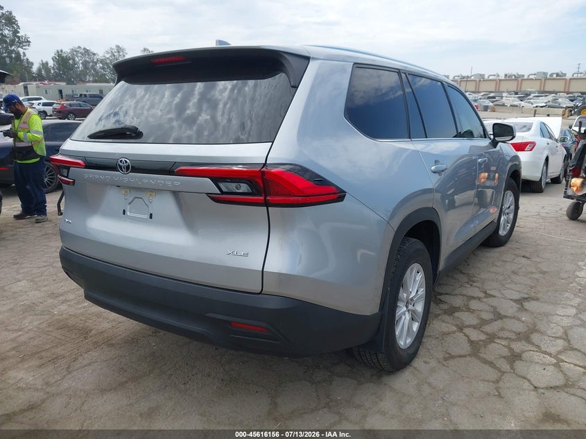 2024 Toyota Highlander VIN 5TDAAAB53RS004439 IAAI salvage auction — LEFT FRONT, Salvage (Nevada), sold $20,950 on 2026-07-22 (photo 4)