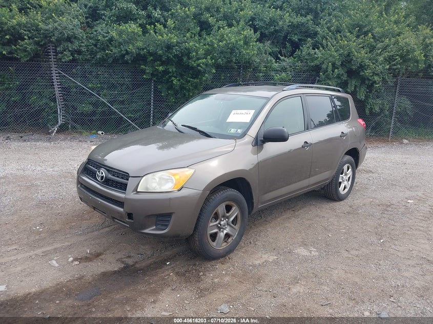 2010 Toyota Rav4 VIN JTMBF4DV0AD039640 IAAI salvage auction — NORMAL WEAR, Clear (Pennsylvania), sold $1,600 on 2026-07-31 (photo 2)