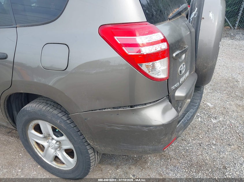 2010 Toyota Rav4 VIN JTMBF4DV0AD039640 IAAI salvage auction — NORMAL WEAR, Clear (Pennsylvania), sold $1,600 on 2026-07-31 (photo 6)