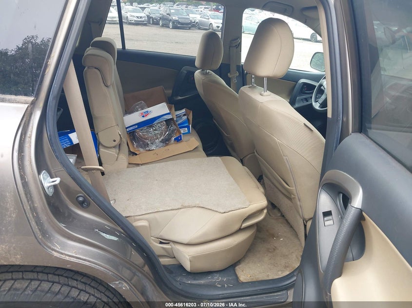 2010 Toyota Rav4 VIN JTMBF4DV0AD039640 IAAI salvage auction — NORMAL WEAR, Clear (Pennsylvania), sold $1,600 on 2026-07-31 (photo 8)