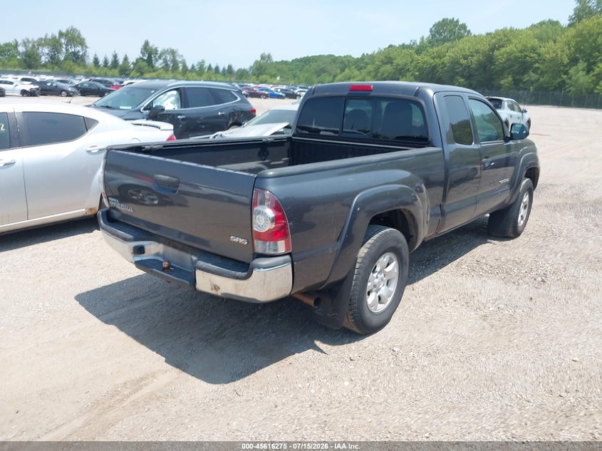 2013 Toyota Tacoma VIN 5TFUX4EN5DX017656 IAAI salvage auction — NORMAL WEAR, Clear (Illinois), sold $4,450 on 2026-07-29 (photo 4)