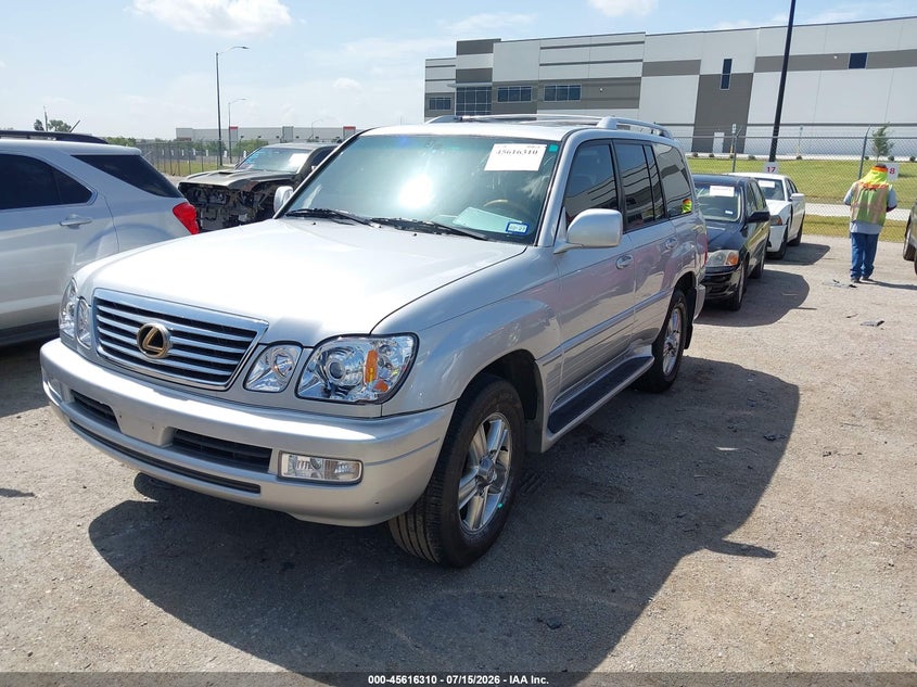 2007 Lexus Lx 470 VIN JTJHT00W474026938 IAAI salvage auction — REAR END, Original (Texas), sold $12,200 on 2026-08-15 (photo 2)