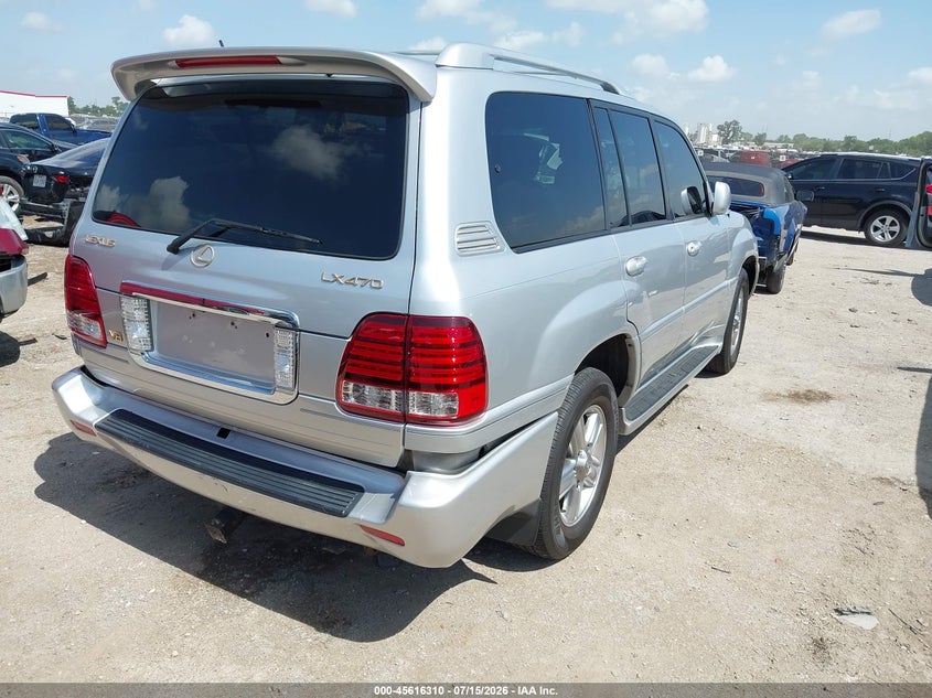 2007 Lexus Lx 470 VIN JTJHT00W474026938 IAAI salvage auction — REAR END, Original (Texas), sold $12,200 on 2026-08-15 (photo 4)