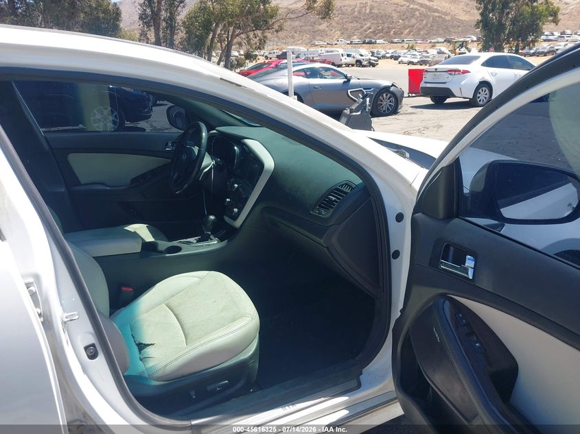 2013 Kia Optima VIN 5XXGR4A63DG112052 IAAI salvage auction — NORMAL WEAR, Clear - Dealer Only (California), sold $700 on 2026-07-17 (photo 5)
