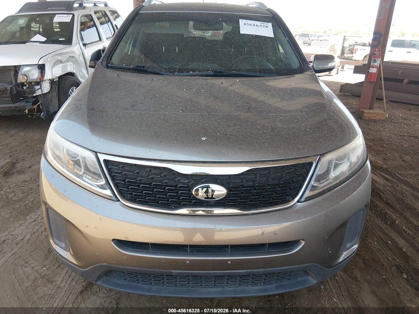 2015 Kia Sorento VIN 5XYKTDA73FG554218 IAAI salvage auction — NORMAL WEAR, Clear-Dealer Only (Arizona), sold $1,925 on 2026-07-28 (photo 6)