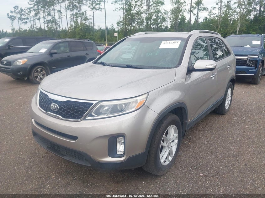 2014 Kia Sorento VIN 5XYKTCA60EG509043 IAAI salvage auction — REAR END, Clear (Georgia), sold $975 on 2026-07-28 (photo 2)