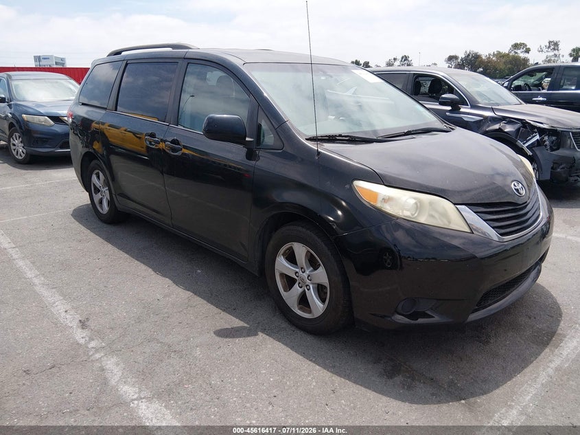 2011 Toyota Sienna VIN 5TDKK3DC5BS132602 IAAI salvage auction — NORMAL WEAR, Duplicate Paperwork (California), sold $1,425 on 2026-07-30 (photo 1)