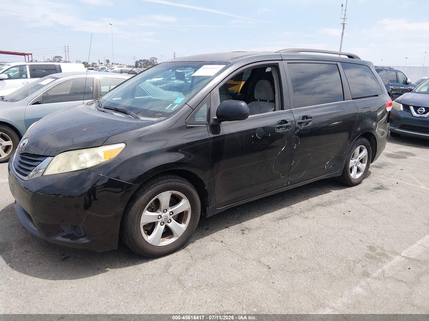 2011 Toyota Sienna VIN 5TDKK3DC5BS132602 IAAI salvage auction — NORMAL WEAR, Duplicate Paperwork (California), sold $1,425 on 2026-07-30 (photo 2)