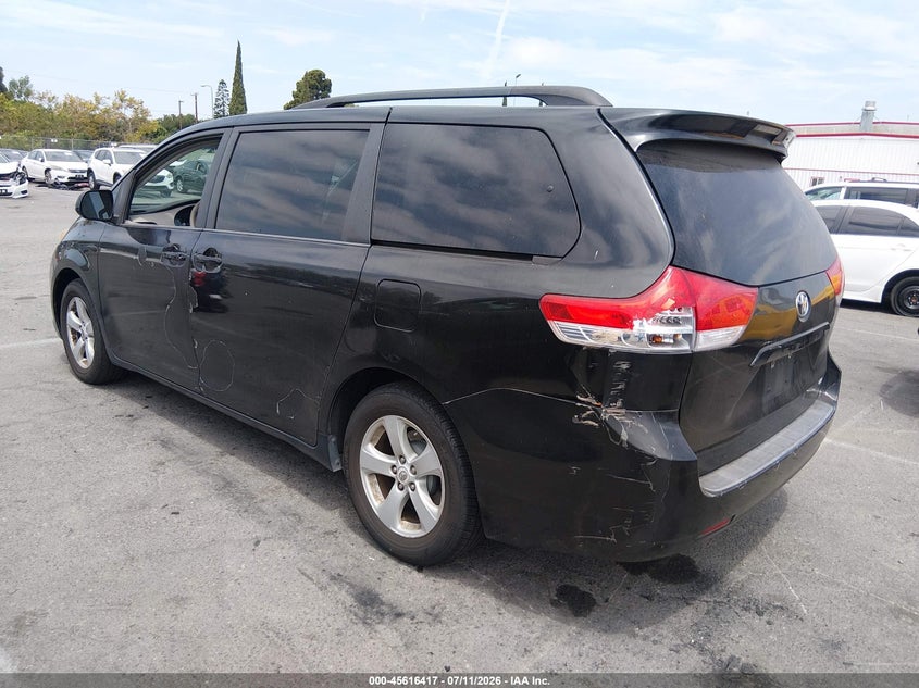 2011 Toyota Sienna VIN 5TDKK3DC5BS132602 IAAI salvage auction — NORMAL WEAR, Duplicate Paperwork (California), sold $1,425 on 2026-07-30 (photo 3)