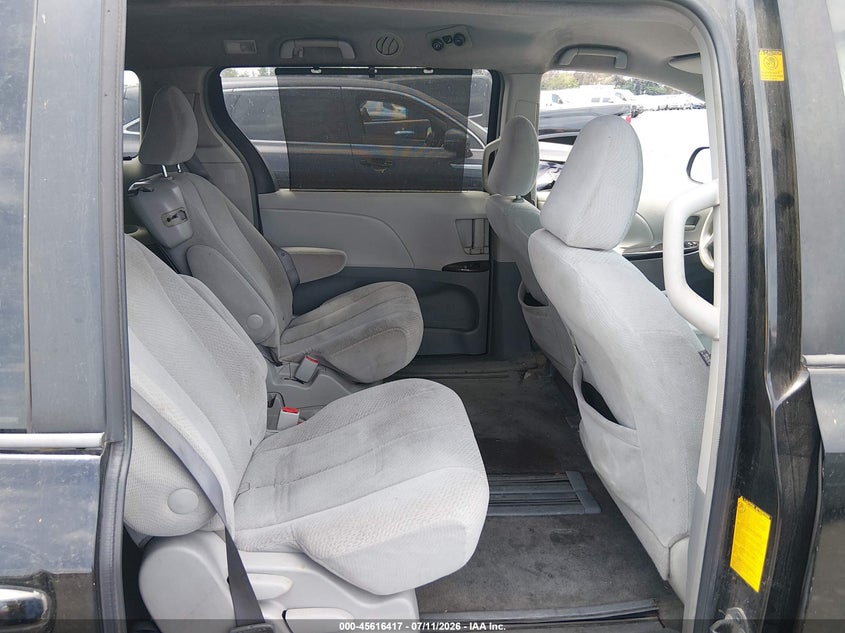 2011 Toyota Sienna VIN 5TDKK3DC5BS132602 IAAI salvage auction — NORMAL WEAR, Duplicate Paperwork (California), sold $1,425 on 2026-07-30 (photo 8)