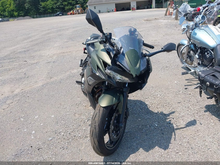 2024 Kawasaki Ninja VIN ML5EXEP10RDAB7862 IAAI salvage auction — FRONT END, Salvage Title, sold $1,600 on 2026-09-12 (photo 5)