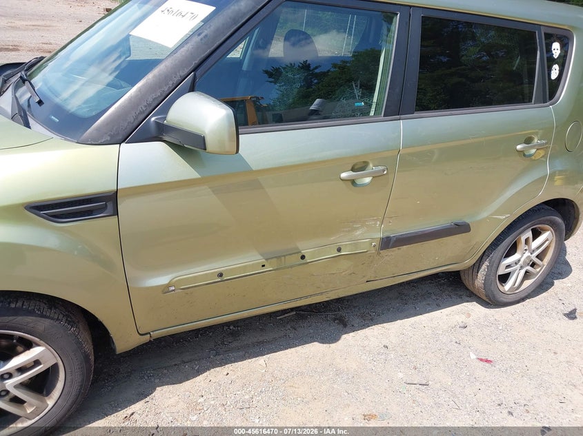2011 Kia Soul VIN KNDJT2A29B7279059 IAAI salvage auction — SIDE, Salvage (Ohio), sold $525 on 2026-07-27 (photo 6)