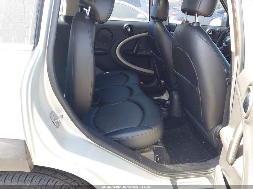 2015 Mini Countryman VIN WMWZB3C57FWR45167 IAAI salvage auction — NORMAL WEAR, Clear - Dealer Only (California), sold $300 on 2026-07-30 (photo 8)