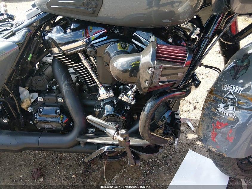 2022 Harley-davidson Road glide VIN 1HD1KTP18NB616800 IAAI salvage auction — FRONT END, Salvage Title, sold $9,350 on 2026-08-25 (photo 8)