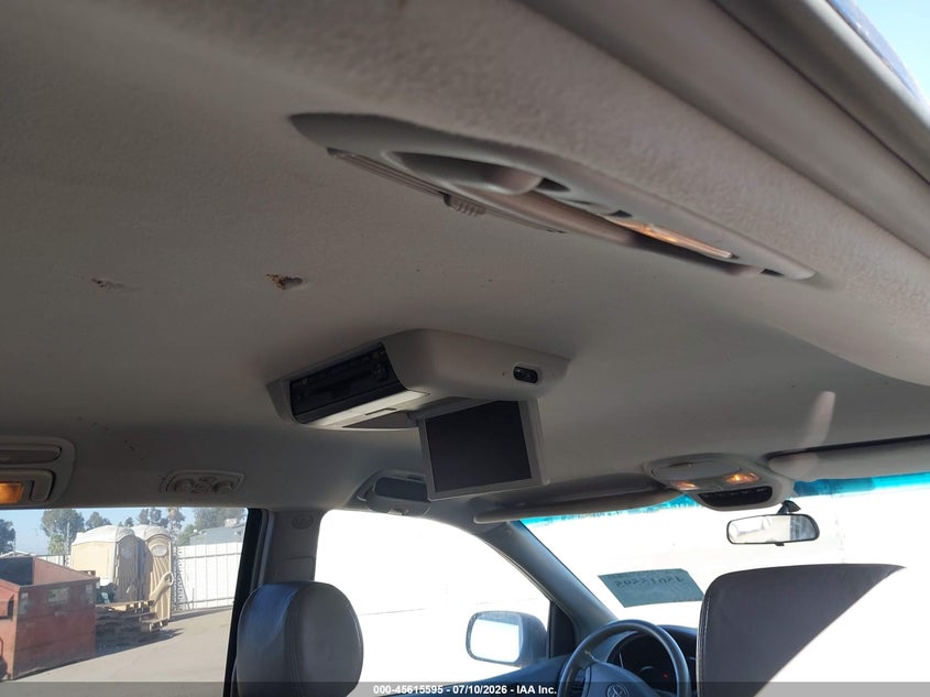 2006 Toyota Sienna VIN 5TDZA23C06S518203 IAAI salvage auction — NORMAL WEAR, Salvage Title (California), sold $625 on 2026-07-28 (photo 8)