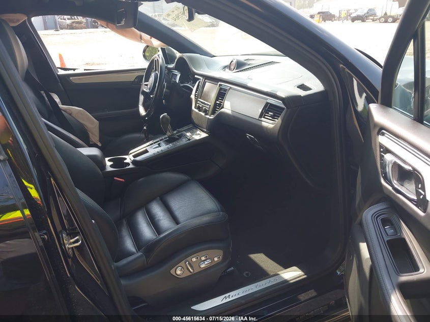 2015 Porsche Macan VIN WP1AF2A59FLB99015 IAAI salvage auction — SIDE, Clear (Indiana), sold $6,700 on 2026-09-24 (photo 5)