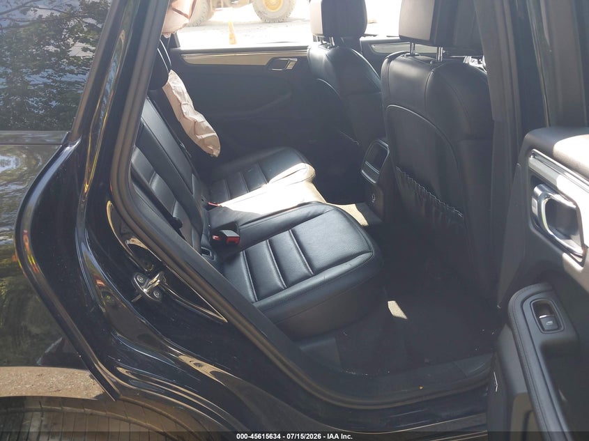2015 Porsche Macan VIN WP1AF2A59FLB99015 IAAI salvage auction — SIDE, Clear (Indiana), sold $6,700 on 2026-09-24 (photo 8)