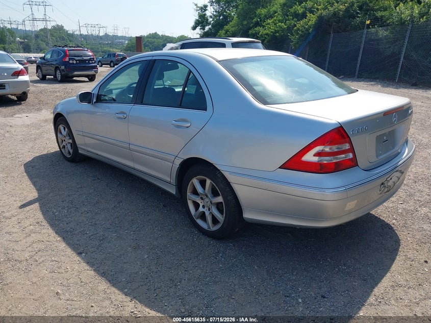 2007 Mercedes-benz C-klasse VIN WDBRF92H17F896862 IAAI salvage auction — FRONT END, Salvage (Pennsylvania), sold $375 on 2026-07-31 (photo 3)