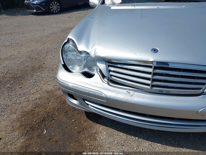2007 Mercedes-benz C-klasse VIN WDBRF92H17F896862 IAAI salvage auction — FRONT END, Salvage (Pennsylvania), sold $375 on 2026-07-31 (photo 6)