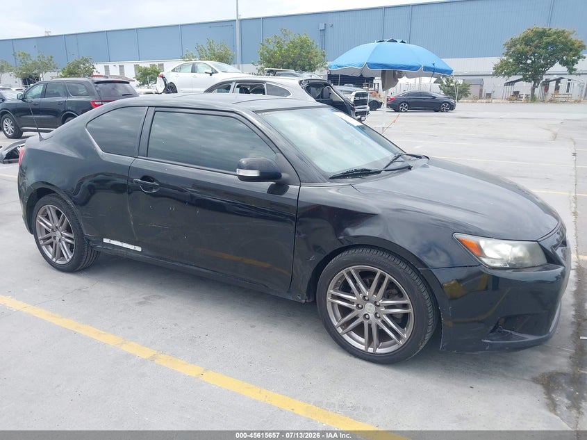 2011 Scion Tc VIN JTKJF5C7XB3015625 IAAI salvage auction — RIGHT SIDE, Salvage (California), sold $1,500 on 2026-08-03 (photo 6)