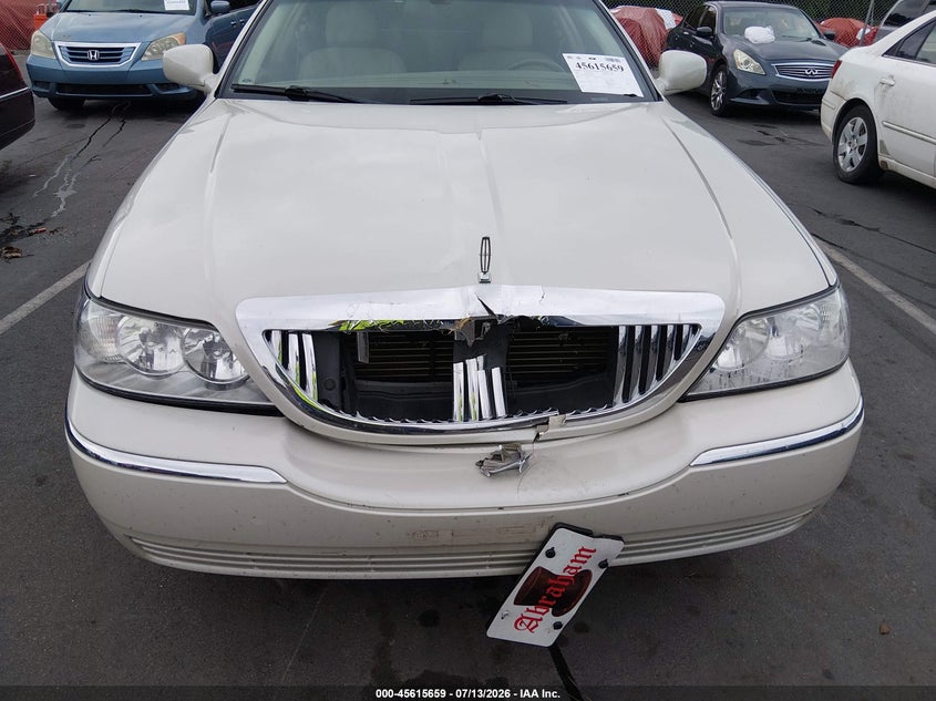 2005 Lincoln TOWN CAR VIN 1LNHM81W85Y618020 IAAI salvage auction — FRONT END, Salvage (North Carolina), sold $1,500 on 2026-07-22 (photo 6)