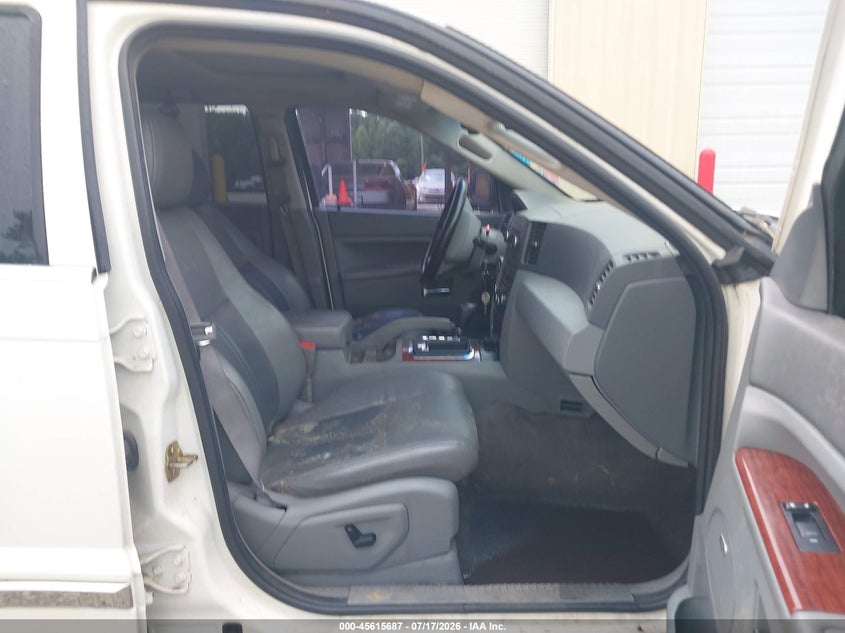 2007 Jeep Grand cherokee VIN 1J8HR58247C606110 IAAI salvage auction — NORMAL WEAR, Clear (Alabama), sold $800 on 2026-08-16 (photo 5)
