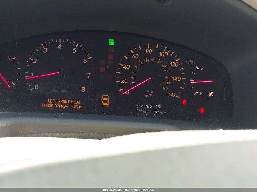 2001 Lexus Ls 430 VIN JTHBN30F710010010 IAAI salvage auction — NORMAL WEAR, Clear (Arkansas), sold $400 on 2026-07-29 (photo 7)