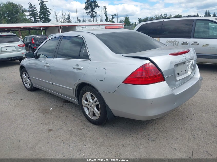 2007 Honda Accord VIN JHMCM56357C013656 IAAI salvage auction — NORMAL WEAR, Clear (Washington), sold $700 on 2026-07-29 (photo 3)