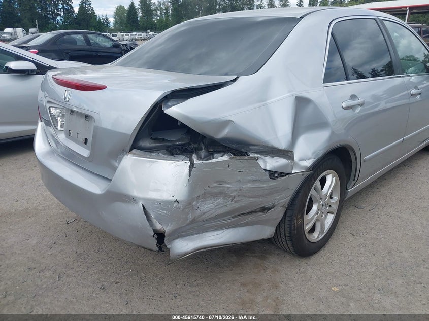 2007 Honda Accord VIN JHMCM56357C013656 IAAI salvage auction — NORMAL WEAR, Clear (Washington), sold $700 on 2026-07-29 (photo 6)