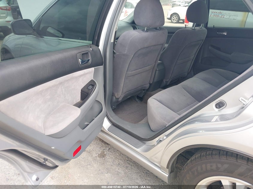 2007 Honda Accord VIN JHMCM56357C013656 IAAI salvage auction — NORMAL WEAR, Clear (Washington), sold $700 on 2026-07-29 (photo 8)
