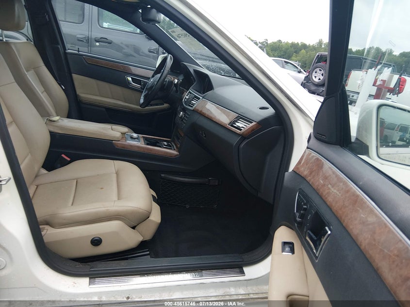 2010 Mercedes-benz E-class VIN WDDHF5GB1AA070047 IAAI salvage auction — FRONT END, Salvage (North Carolina), sold $725 on 2026-08-13 (photo 5)