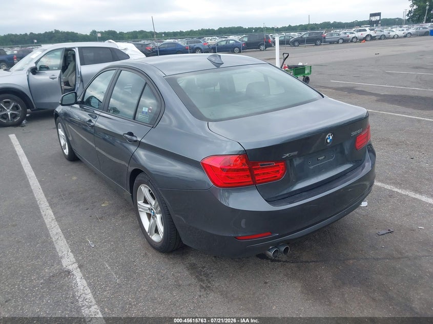 2014 BMW 3er VIN WBA3B5C56EP542548 IAAI salvage auction — WATER/FLOOD, Salvage (Idaho), sold $2,600 on 2026-08-03 (photo 3)