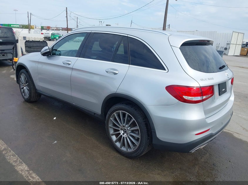2018 Mercedes-benz Glc VIN WDC0G4JB7JV103711 IAAI salvage auction — LEFT SIDE, Clear - Dealer Only (California), sold $5,300 on 2026-07-29 (photo 3)