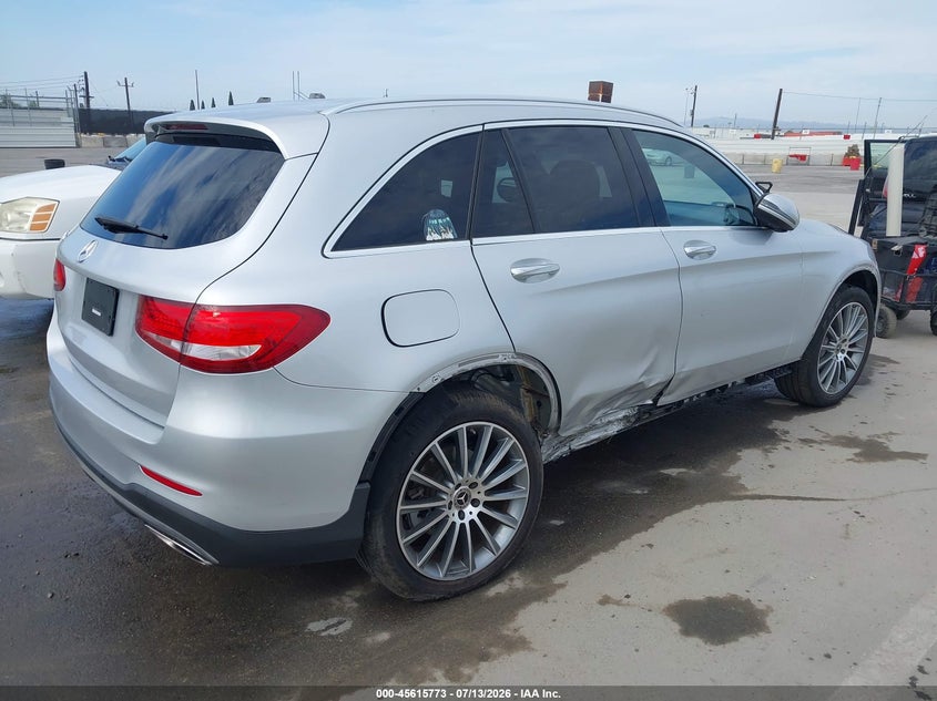 2018 Mercedes-benz Glc VIN WDC0G4JB7JV103711 IAAI salvage auction — LEFT SIDE, Clear - Dealer Only (California), sold $5,300 on 2026-07-29 (photo 4)