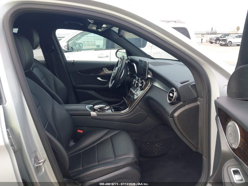 2018 Mercedes-benz Glc VIN WDC0G4JB7JV103711 IAAI salvage auction — LEFT SIDE, Clear - Dealer Only (California), sold $5,300 on 2026-07-29 (photo 5)
