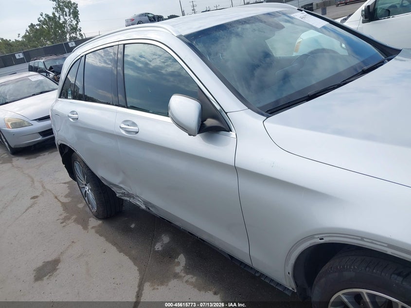 2018 Mercedes-benz Glc VIN WDC0G4JB7JV103711 IAAI salvage auction — LEFT SIDE, Clear - Dealer Only (California), sold $5,300 on 2026-07-29 (photo 6)