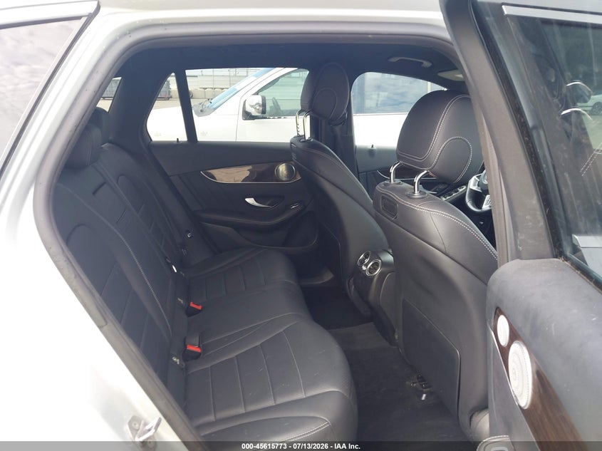 2018 Mercedes-benz Glc VIN WDC0G4JB7JV103711 IAAI salvage auction — LEFT SIDE, Clear - Dealer Only (California), sold $5,300 on 2026-07-29 (photo 8)