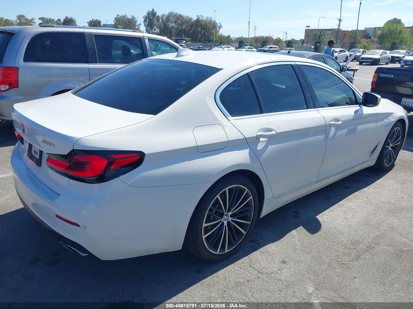 2021 BMW 5er VIN WBA53BH01MWW99118 IAAI salvage auction — LEFT FRONT, Salvage Title, sold $13,400 on 2026-08-20 (photo 4)