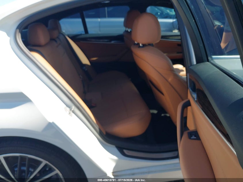 2021 BMW 5er VIN WBA53BH01MWW99118 IAAI salvage auction — LEFT FRONT, Salvage Title, sold $13,400 on 2026-08-20 (photo 8)