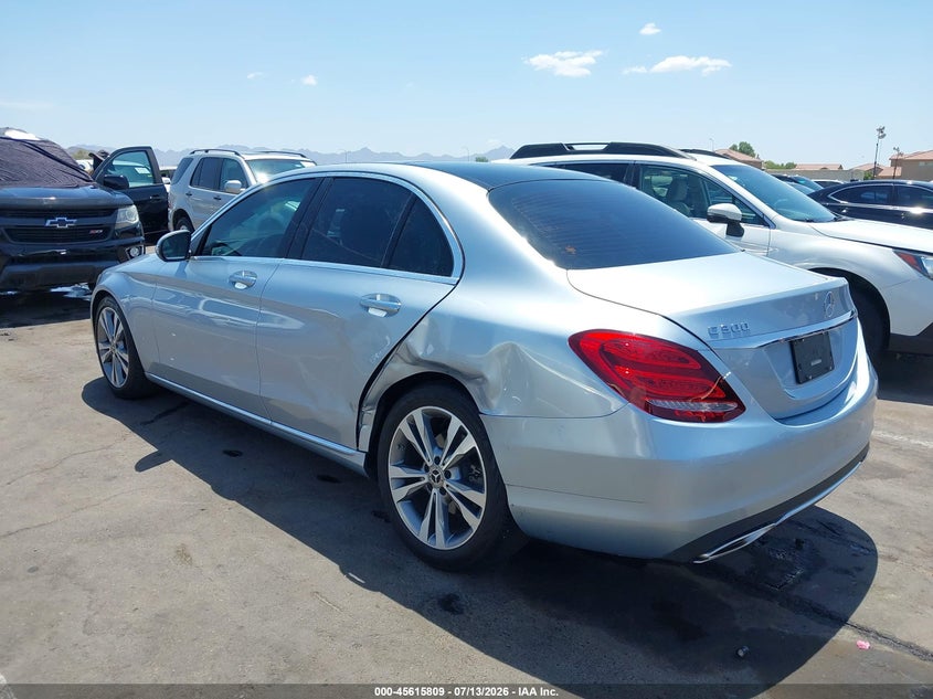 2018 Mercedes-benz C-klasse VIN WDDWF4JB8JR400648 IAAI salvage auction — SIDE, Salvage Title, sold $5,500 on 2026-08-02 (photo 3)